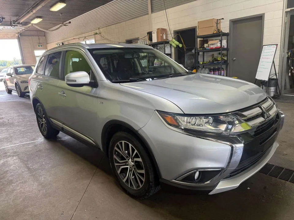 Mitsubishi Outlander 2016 photo 3