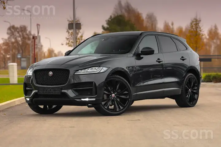 Jaguar F-Pace