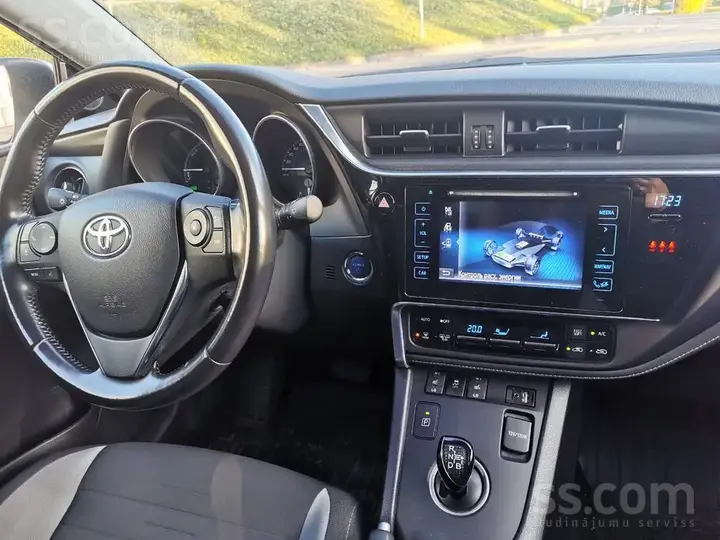 Toyota Auris