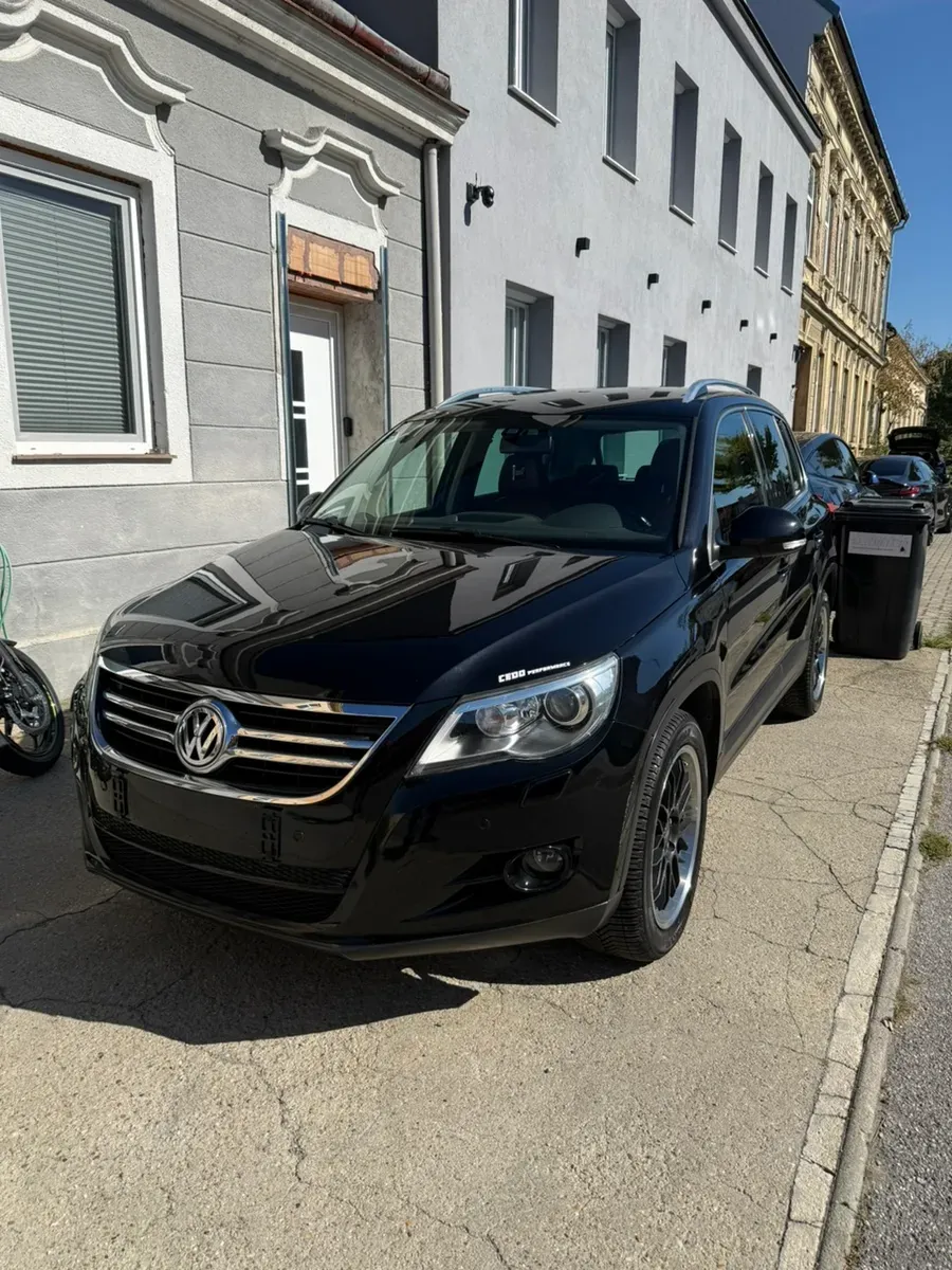 Volkswagen Tiguan 2008 photo 2