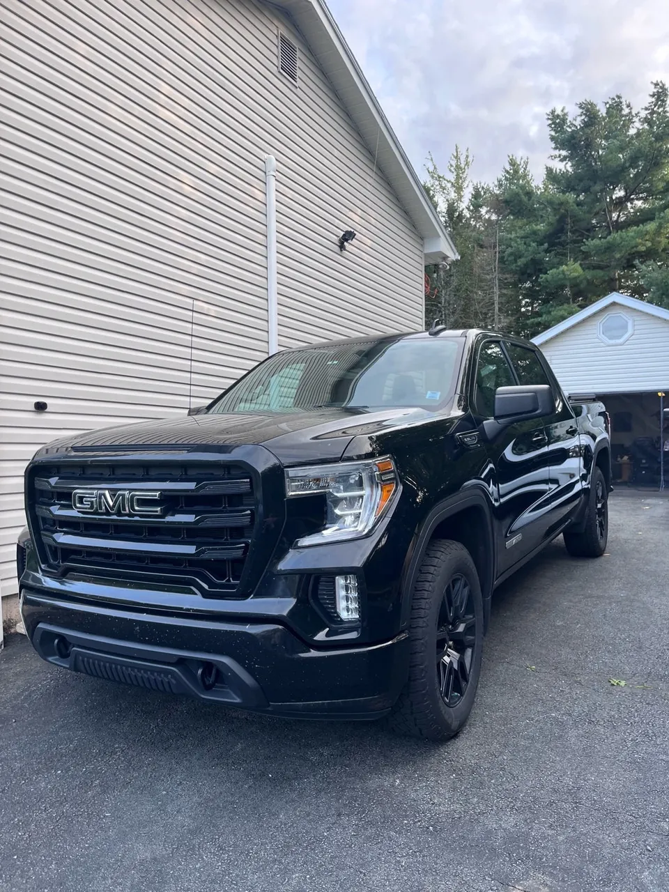 GMC Sierra