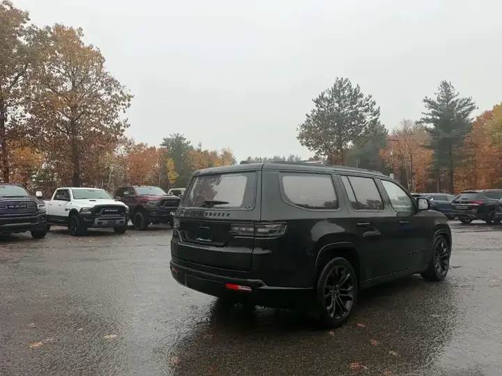 Jeep Grand Wagoneer 2022 photo 5
