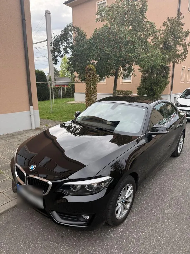 BMW 220I