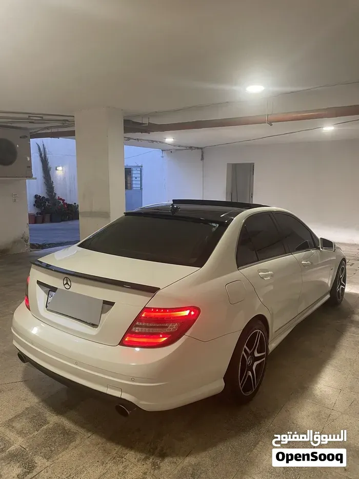 Mercedes-Benz C-Class 2009 photo 4