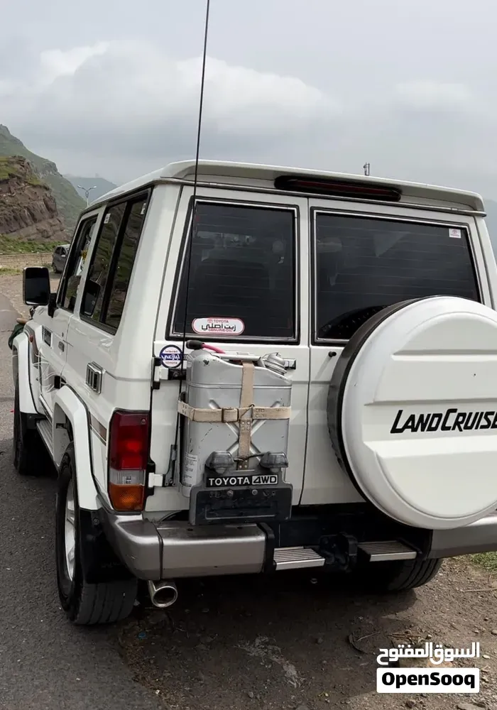Toyota Land Cruiser 2014 photo 3