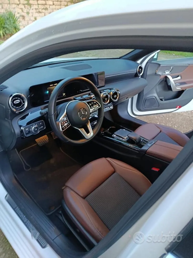 Mercedes-Benz 180D 2020 photo 5
