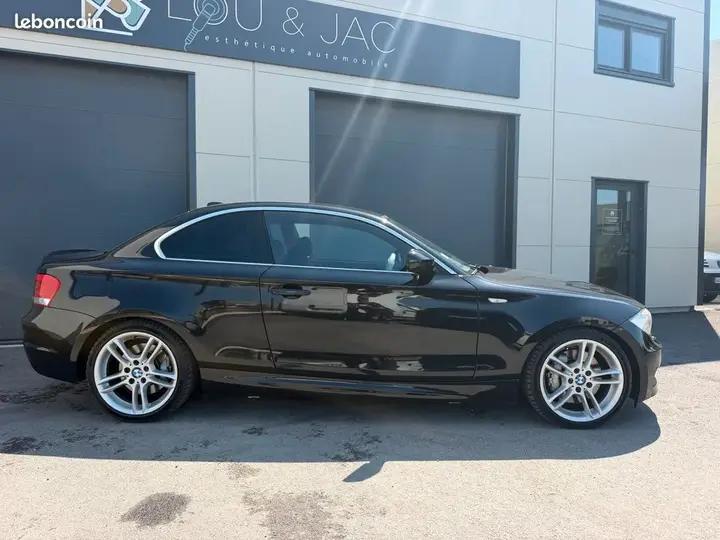 BMW 1 Series 2012 photo 2