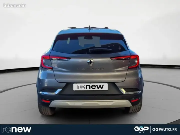 Renault Captur 2023 photo 4