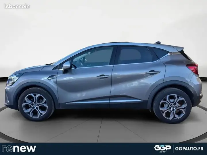 Renault Captur 2023 photo 2