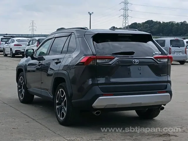 Toyota Rav4 2021 photo 5