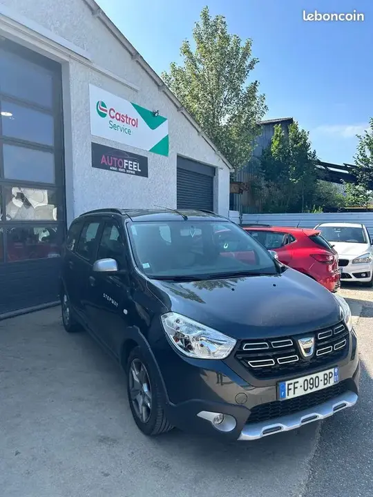 Dacia Lodgy 2019 photo 2