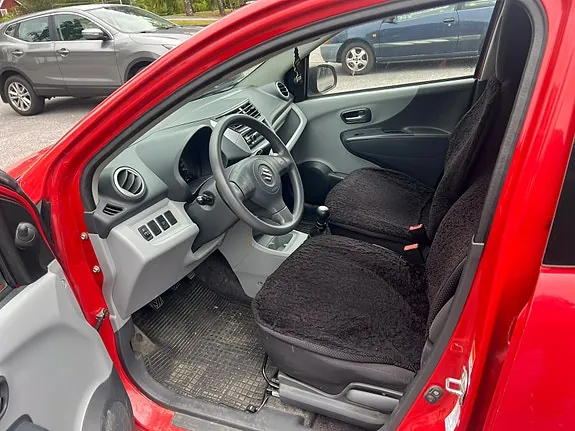 Suzuki Alto 2011 photo 5