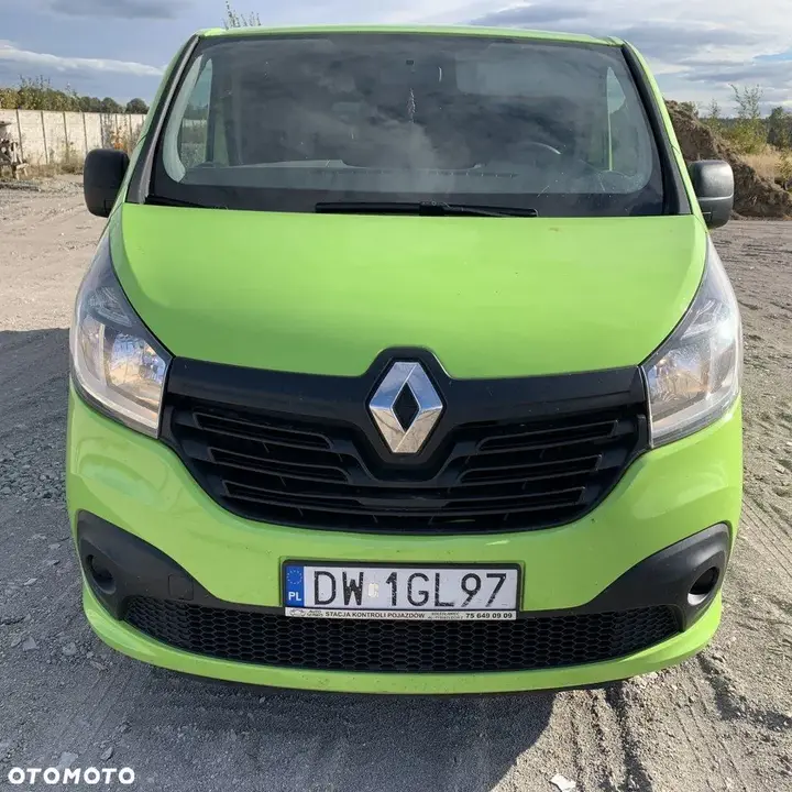 Renault Trafic 2017 photo 2