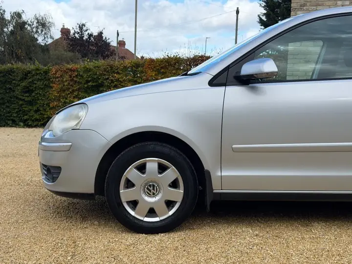 Volkswagen Polo 2006 photo 4