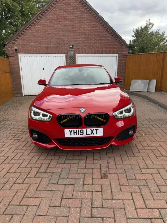 BMW 1 Series 2019 photo 2