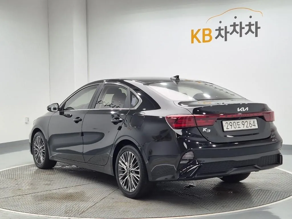 Kia K3 2022 photo 2
