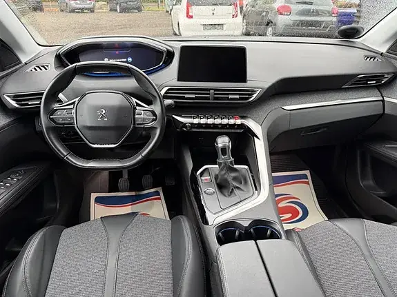 Peugeot 3008 2020 photo 5