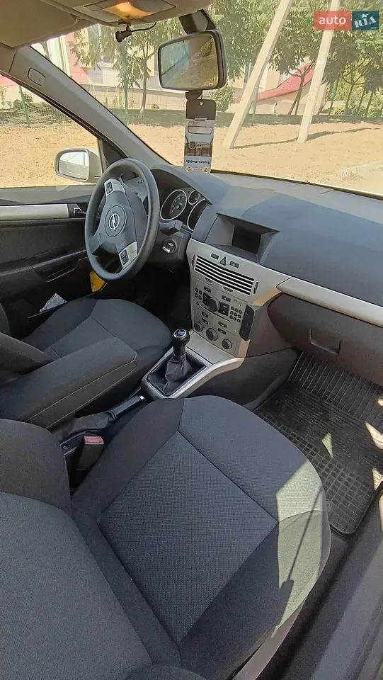 Opel Astra 2007 photo 2