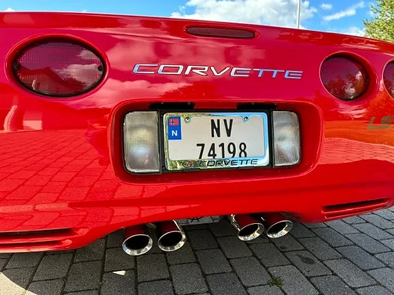 Chevrolet Corvette 2000 photo 3