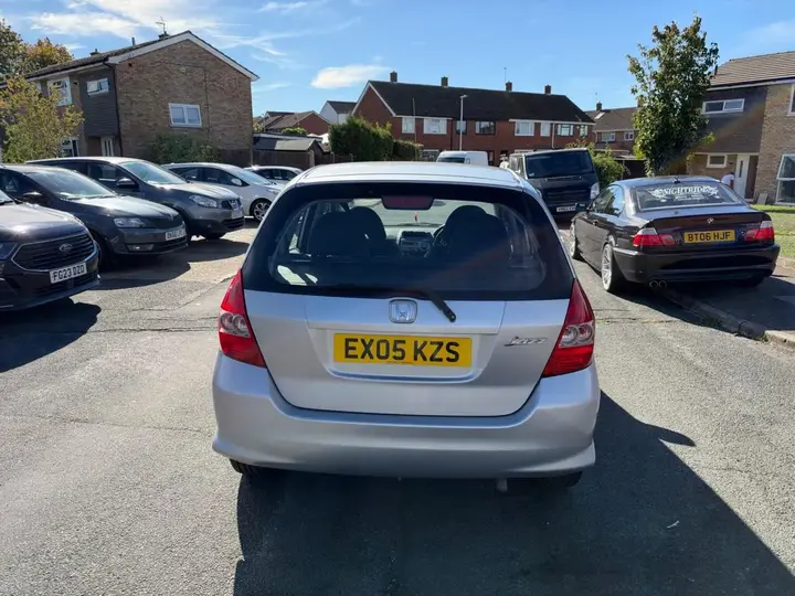 Honda Jazz 2005 photo 4