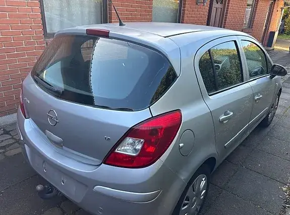 Opel Corsa 2007 photo 2