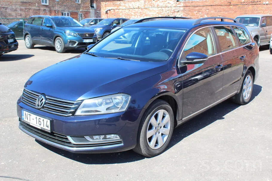 Volkswagen Passat 2013 photo 2