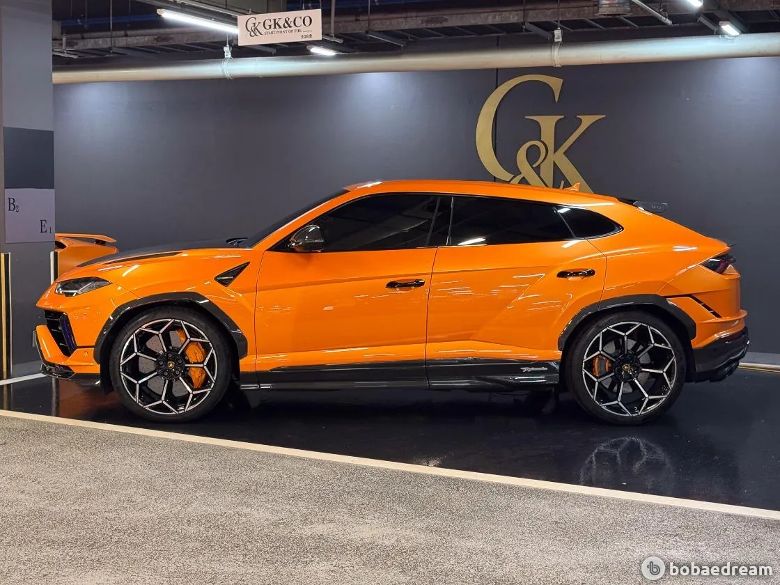 Lamborghini Urus 2024 photo 2