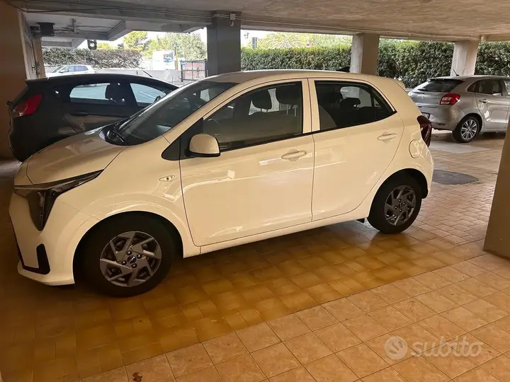Kia Picanto 2024 photo 3