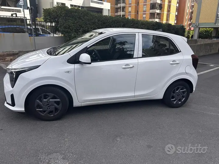 Kia Picanto 2024 photo 4