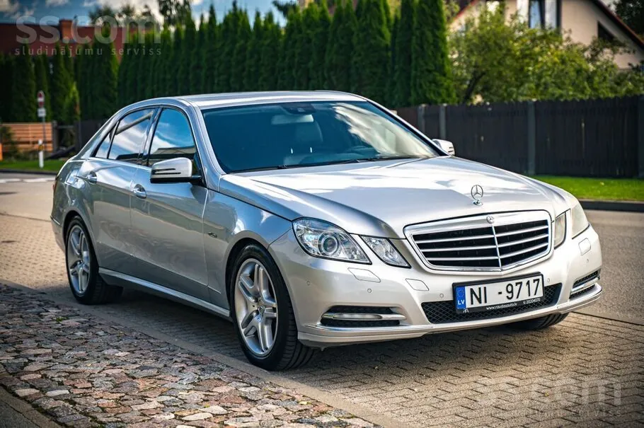 Mercedes-Benz E220 2012 photo 3