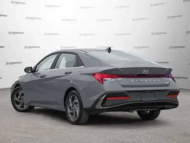 Hyundai Elantra 2026 photo 4