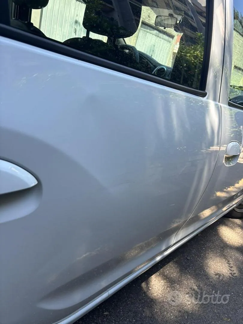 Dacia Sandero 2015 photo 2