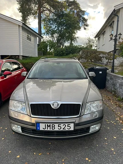 Skoda Octavia 2008 photo 4