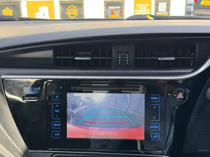 Toyota Auris 2015 photo 4