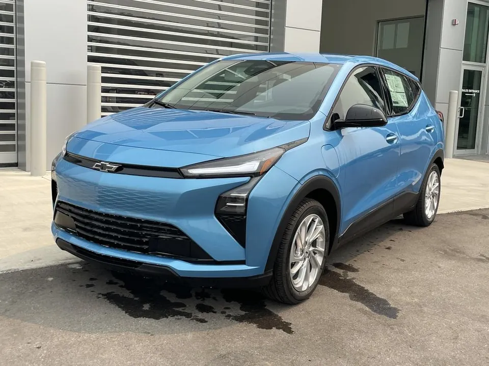 Chevrolet Bolt 2027 photo 4