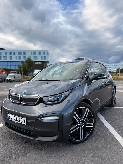 BMW I3