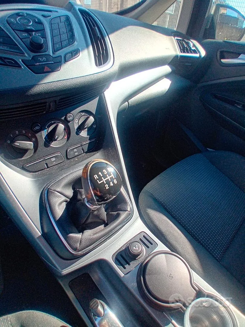 Ford C-Max 2012 photo 4