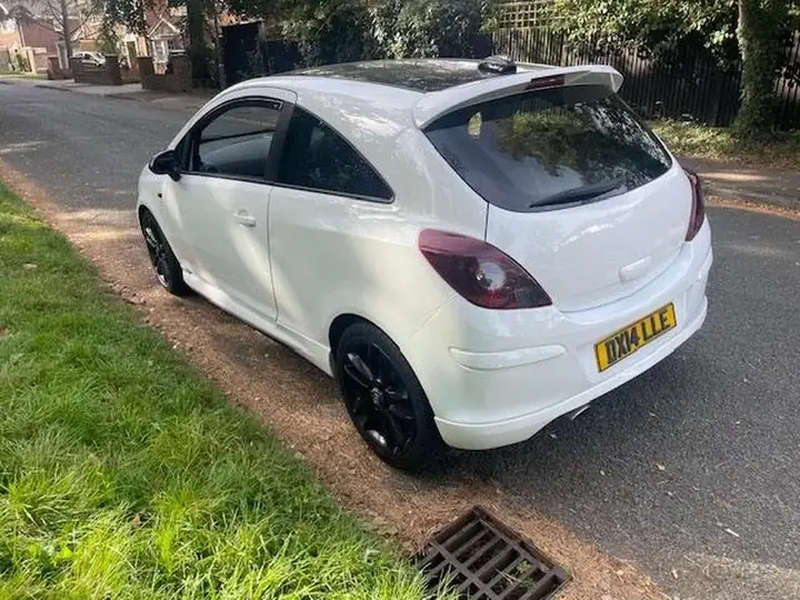 Vauxhall Corsa 2014 photo 2