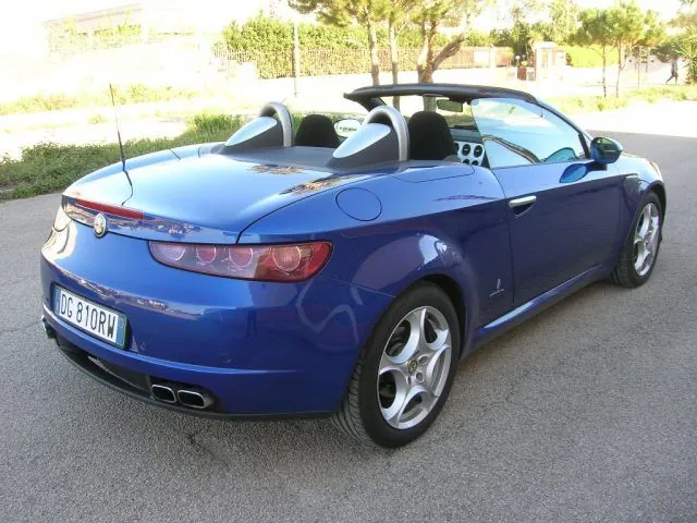 Alfa Romeo Spider 2007 photo 5