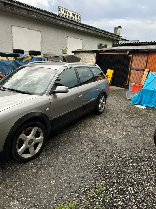 Audi A6 Avant 2002 photo 2
