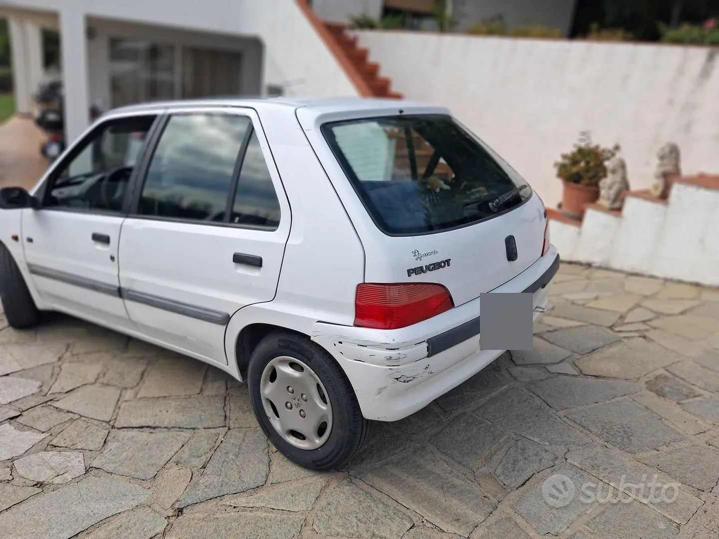 Peugeot 106