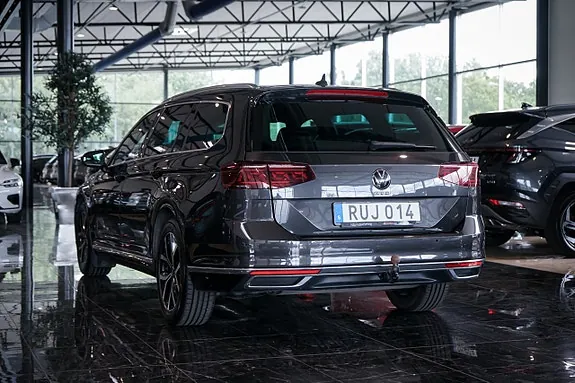 Volkswagen Passat 2023 photo 5