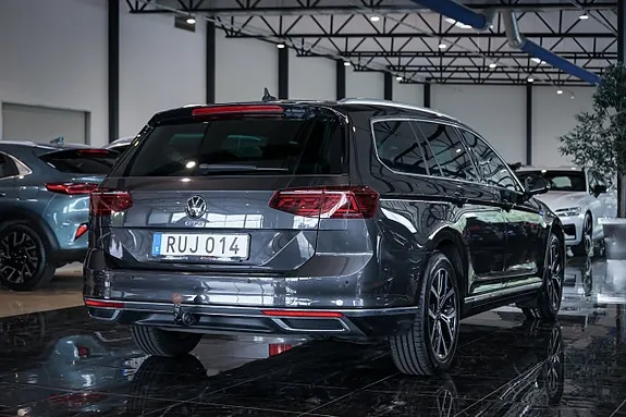 Volkswagen Passat 2023 photo 4