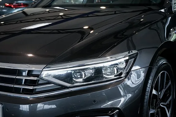 Volkswagen Passat 2023 photo 3