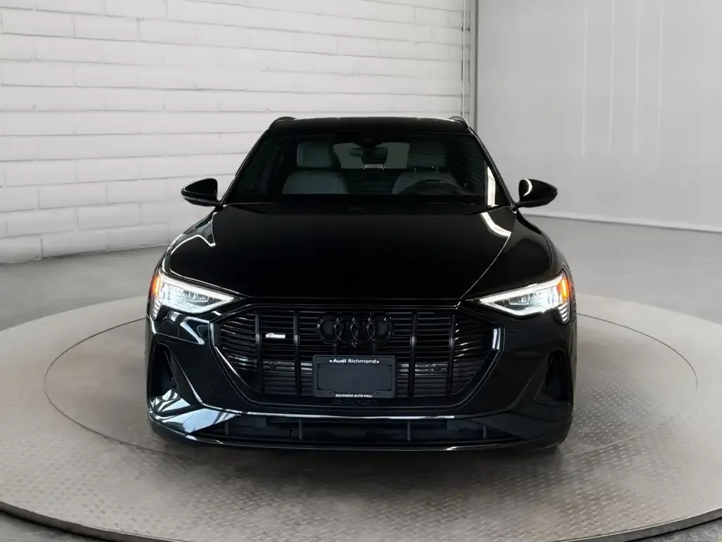 Audi E-Tron 2023 photo 2