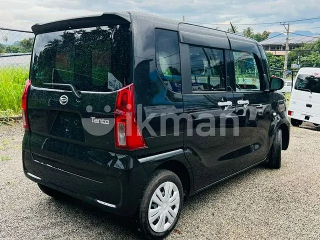 Daihatsu Tanto 2025 photo 2