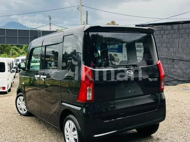 Daihatsu Tanto 2025 photo 4