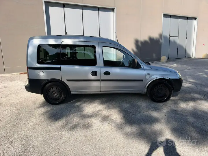 Opel Combo 2008 photo 4