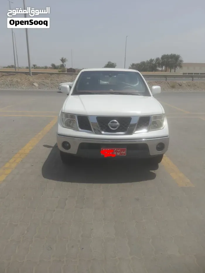 Nissan Navara 2009 photo 2