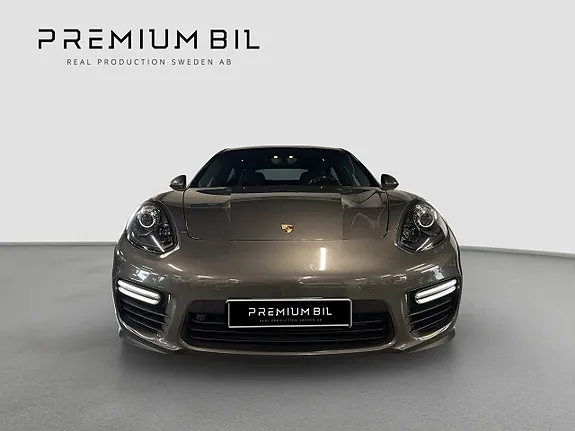 Porsche Panamera Gts 2014 photo 2